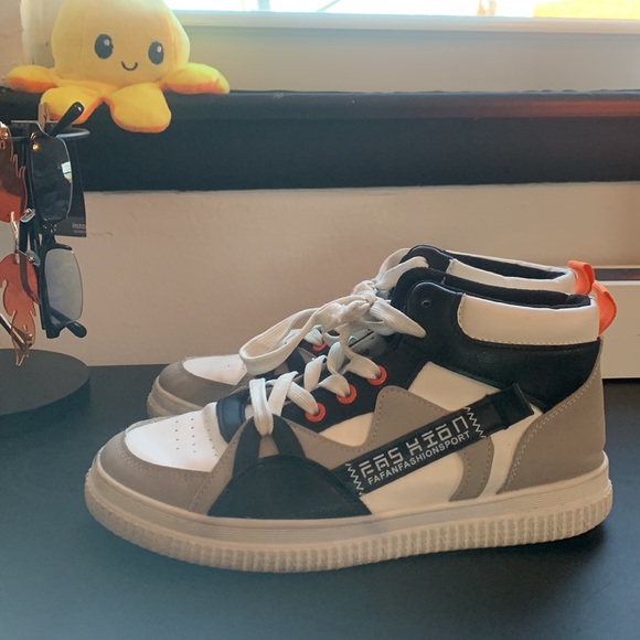 Black/white/gray/orange Sneakers worn and used - Picture 4 of 7